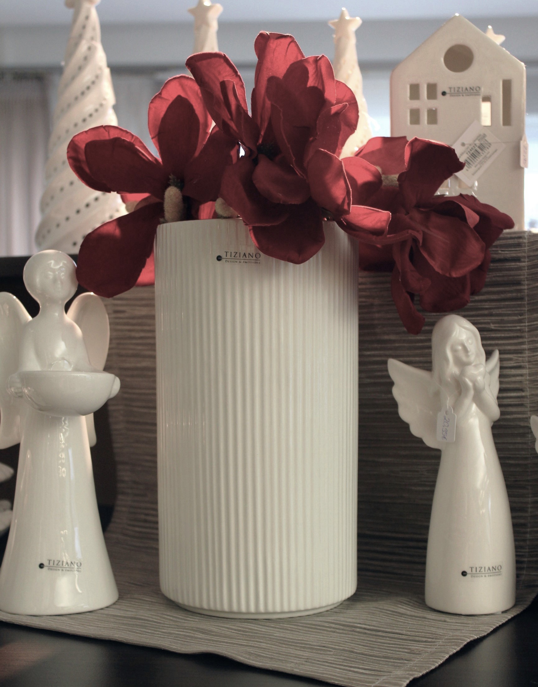 Tiziano Vase Galla creme